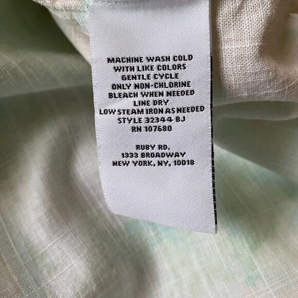 Ruby Rd. long sleeve v-neck pullover multicolored top women's size Petite large - Picture 10 of 10